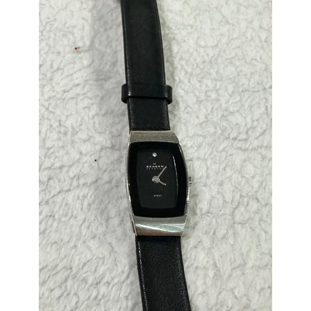 Skagen Denmark Women's Black Stainless Steel Leather Strap‎ Watch 271SSLB